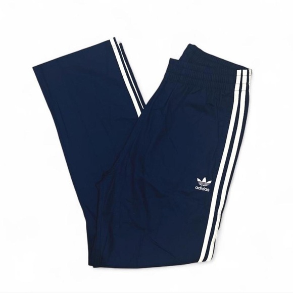 NWT Retro Adidas Men’s Windbreaker/Tracksuit Set Size Medium (SOLD AS SET) - Picture 4 of 6